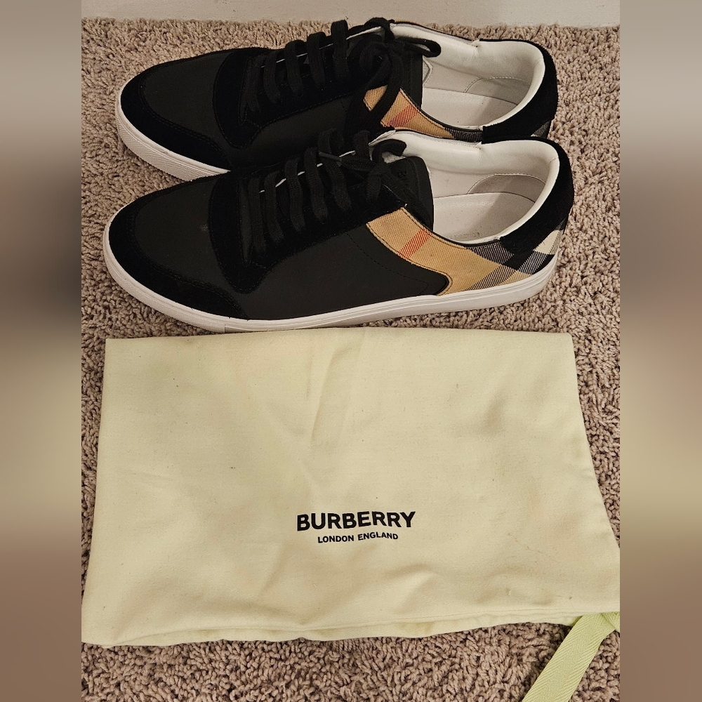Burberry Black and Tan Men's Sneakers - Picture 6 of 6